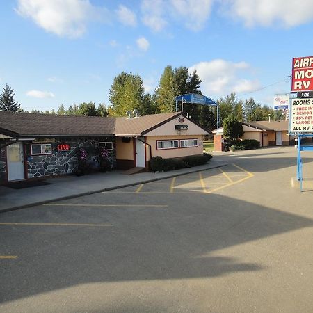 Airport Inn Quesnel Exterior photo